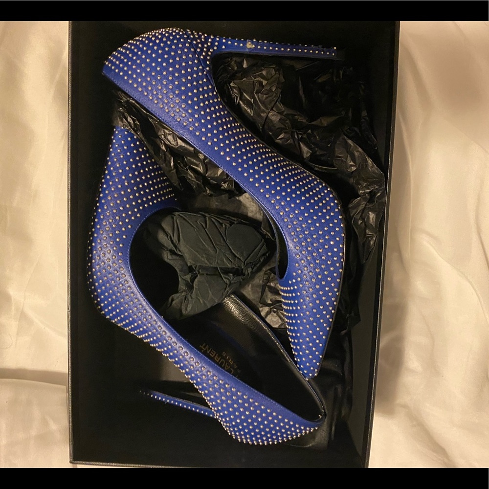 Saint Laurent pumps